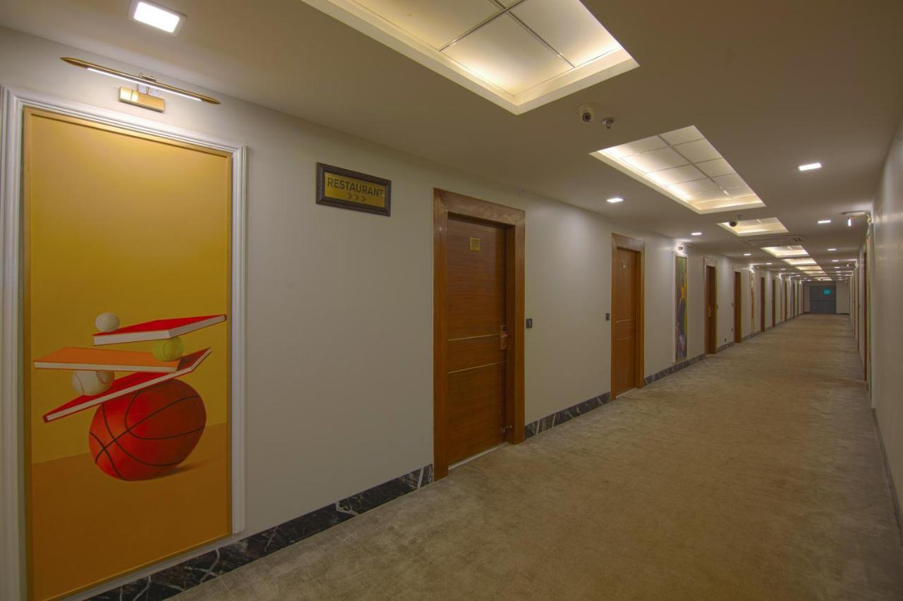Hotel Bay Laurel Retreat Faridabad Esterno foto
